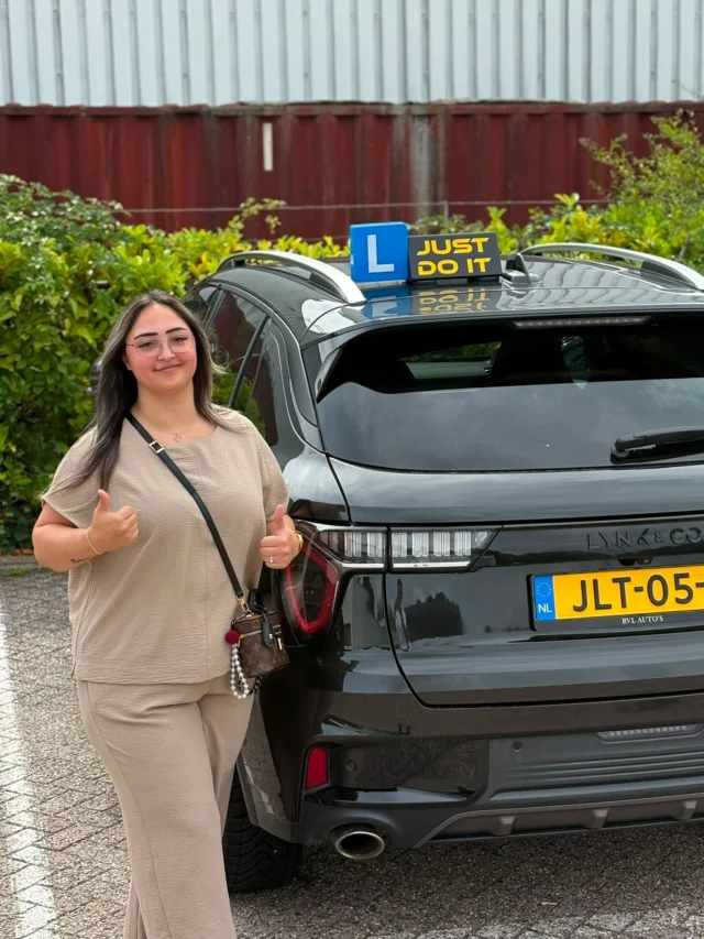 Gefeliciteerd Feray met het behalen van je rijbewijs! 🥳👏
Wil jij ook snel slagen en met vertrouwen rijden?
Schrijf je vandaag nog in bij Rijschool Just Do It! ✅

✔ Professionele begeleiding
✔ Duidelijke uitleg
✔ Flexibele lestijden
✔ Hoog slagingspercentage

📍 Apeldoorn
🌐 www.rijschooljustdoit.nl
📧 info@rijschooljustdoit.nl
📞 0685511394

⏳ Wacht niet te lang — schrijf je snel in en begin jouw rijavontuur vandaag nog!  #Apeldoorn #RijschoolApeldoorn #RijbewijsHalen #Geslaagd #Autorijles RijschoolJustDoIt SnelSlagen LerenRijden Deventer Zutphen Arnhem Gelderland Rijinstructeur PraktijkExamen RijdenMetVertrouwen 🚗💨🏆